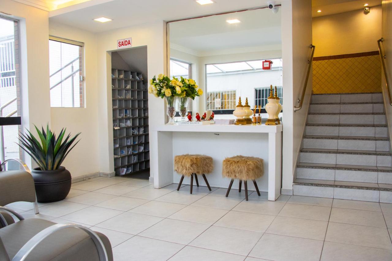 Apartamento no centro, bem localizado, na praia - B&B