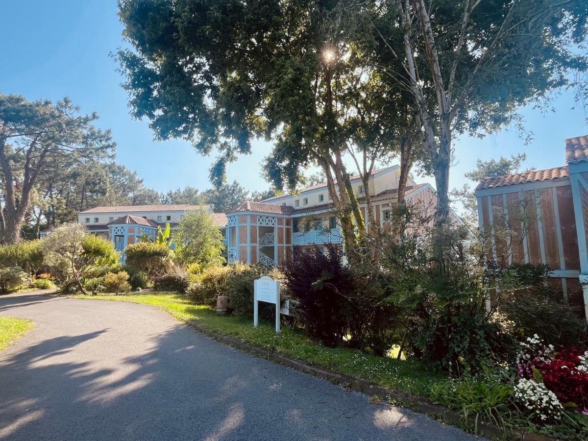 Cocoon Albatros, Golf view, pool, pine trees and ocean - Bed and Breakfast Moliets-et-Maa