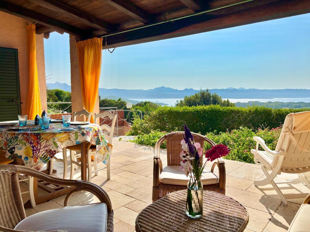 Sea View Apartment with Sunset Terrace - WiFi - 5 min Porto Cervo by Coral Property - B&B Baja Sardinia