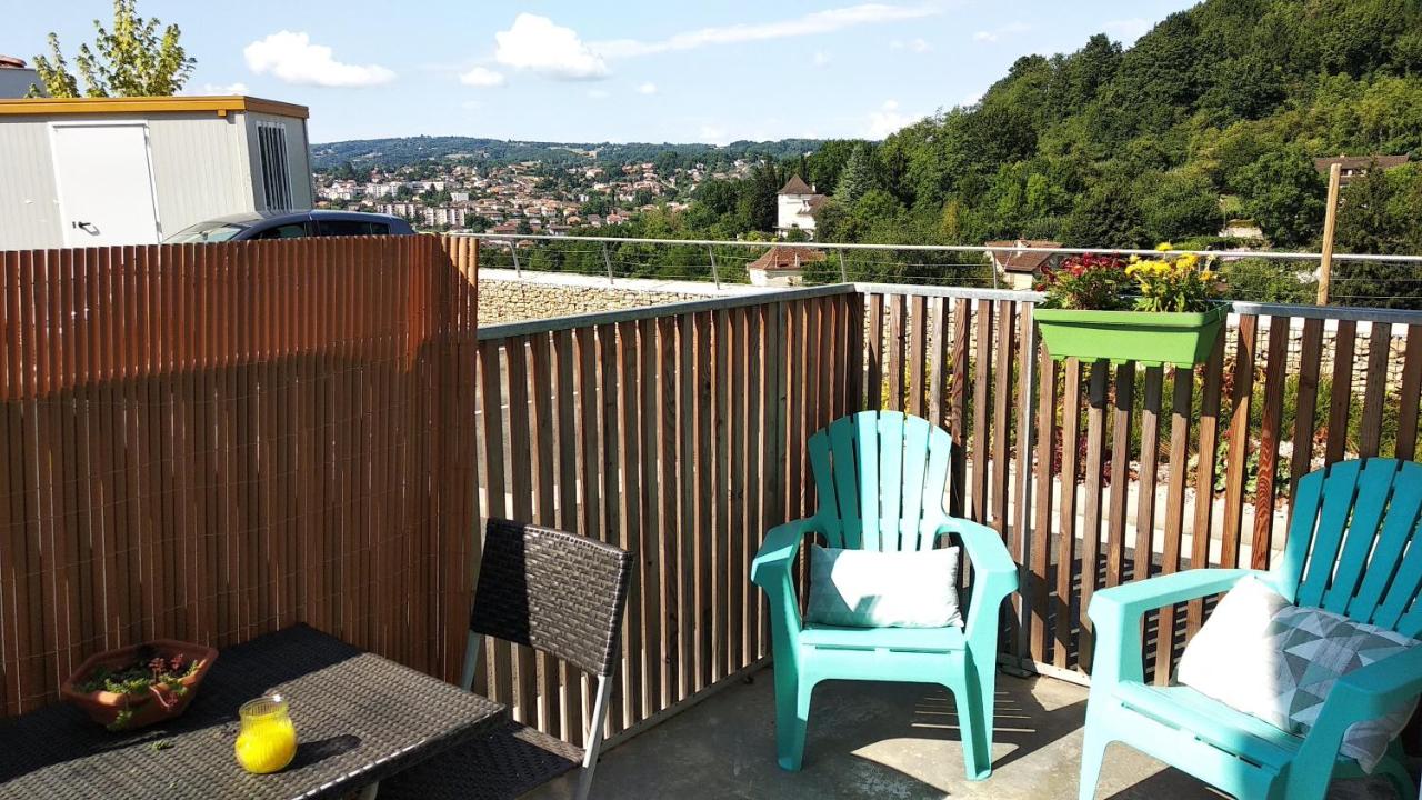 Superbe T2 avec vue sur FIGEAC - B&B