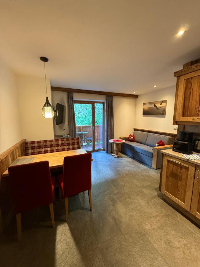 One-Bedroom Apartment with Balcony