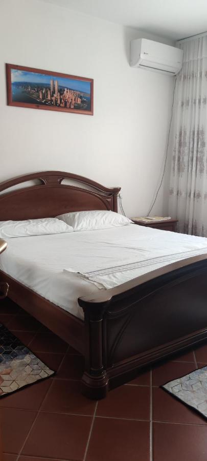 "City Centre Gemstone Apartment" - Chambres d’hôtes Vlora