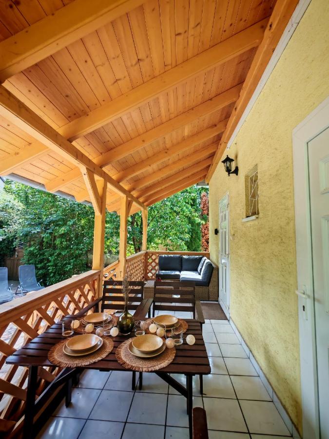 TóPart Vendégház Velence - B&B Velence