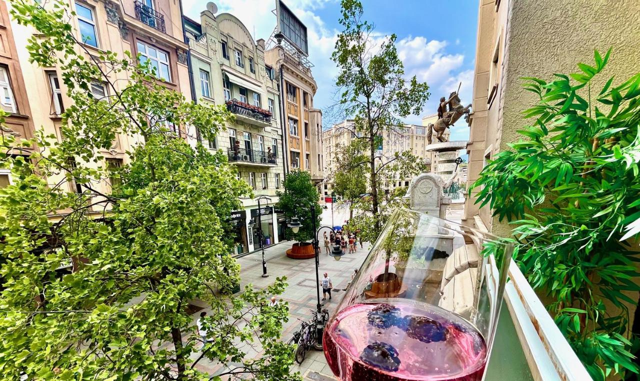 Macedonia Square Suite 22 - Pedestrian Street - B&B Skopje
