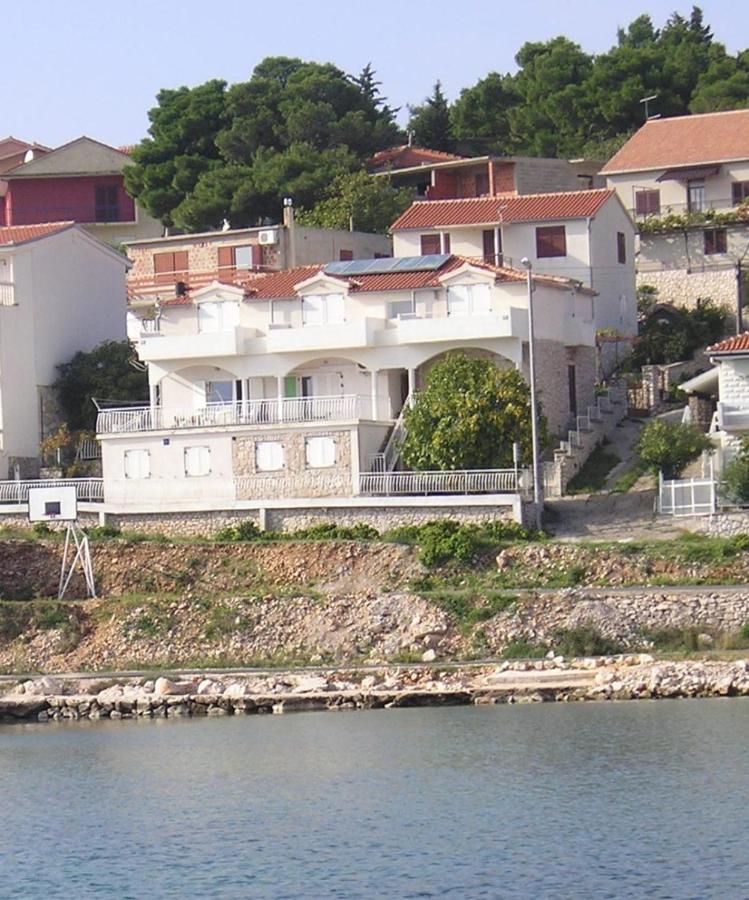 Apartments Felix - Chambres d’hôtes Tisno