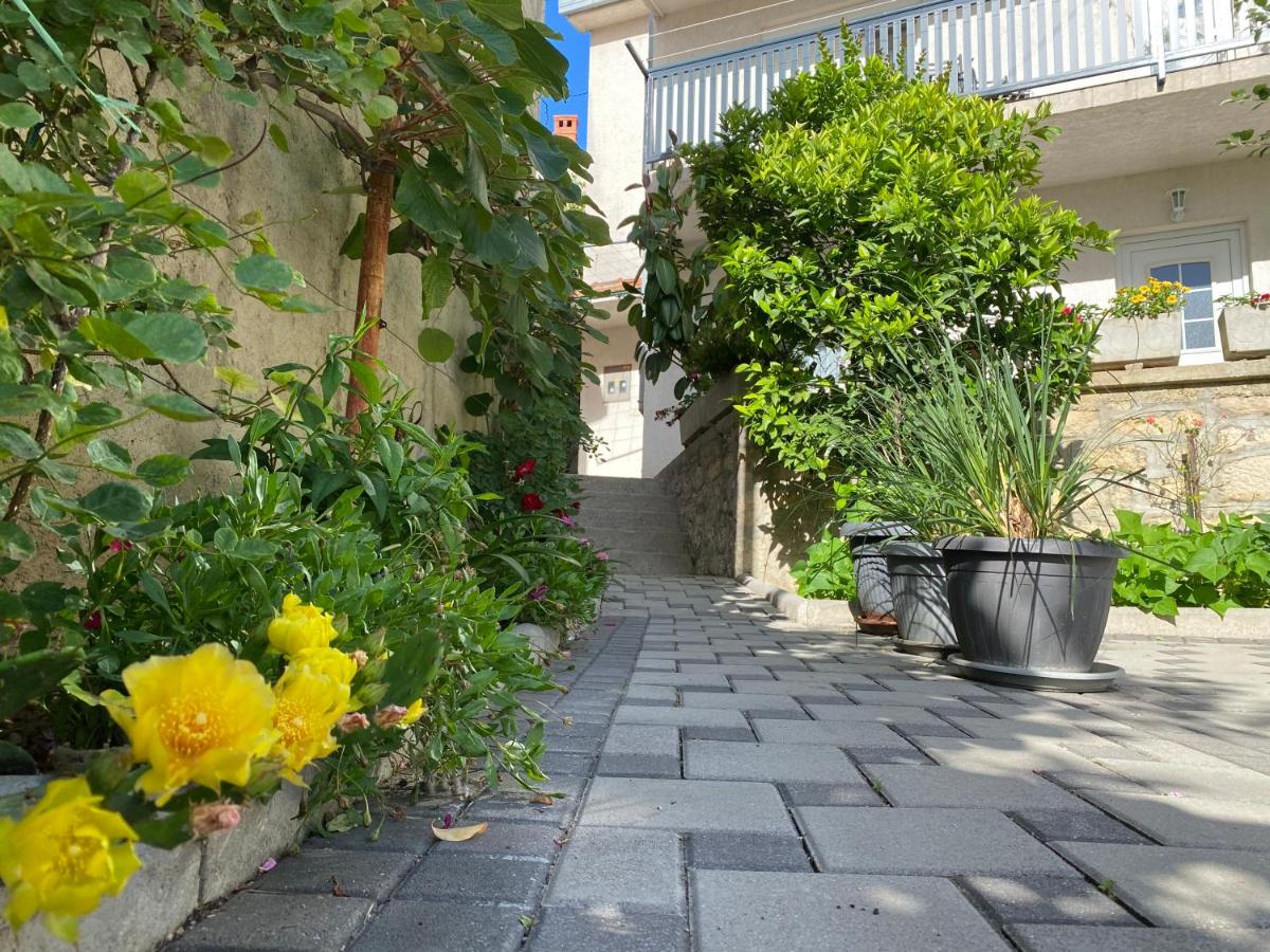 Farah Apartment - B&B