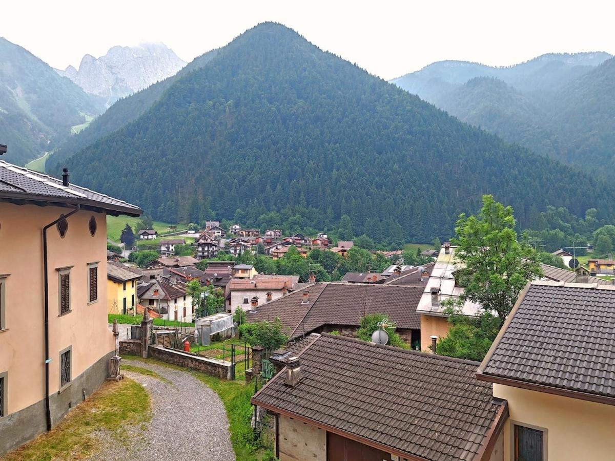 Happy Guest Apartments - Casa Alpi Orange - B&B Schilpario