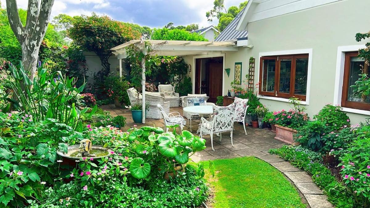 Lucys Hidden Garden - B&B Knysna