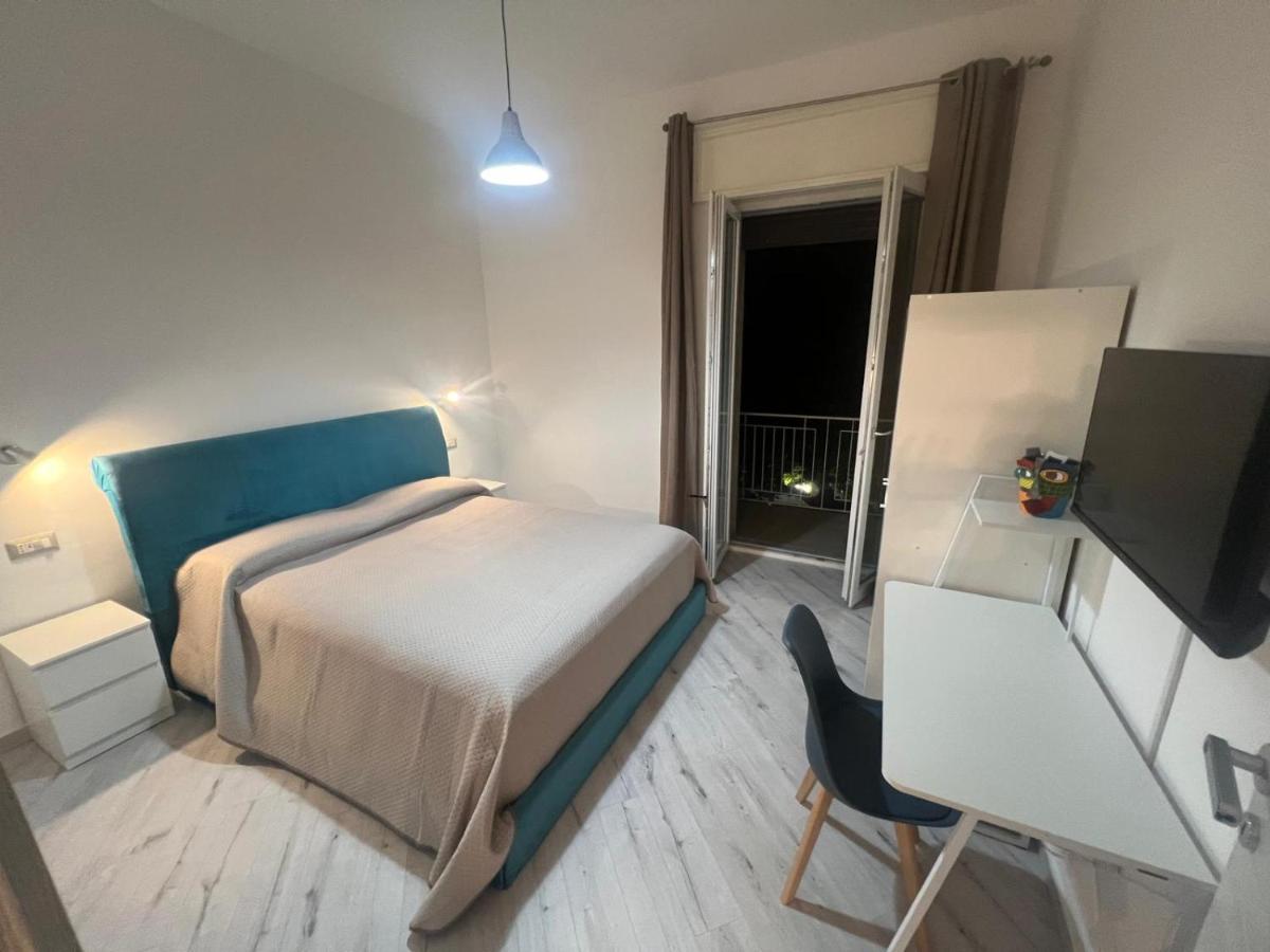 Chambre Double avec Balcon (2 Adultes + 1 Enfant)