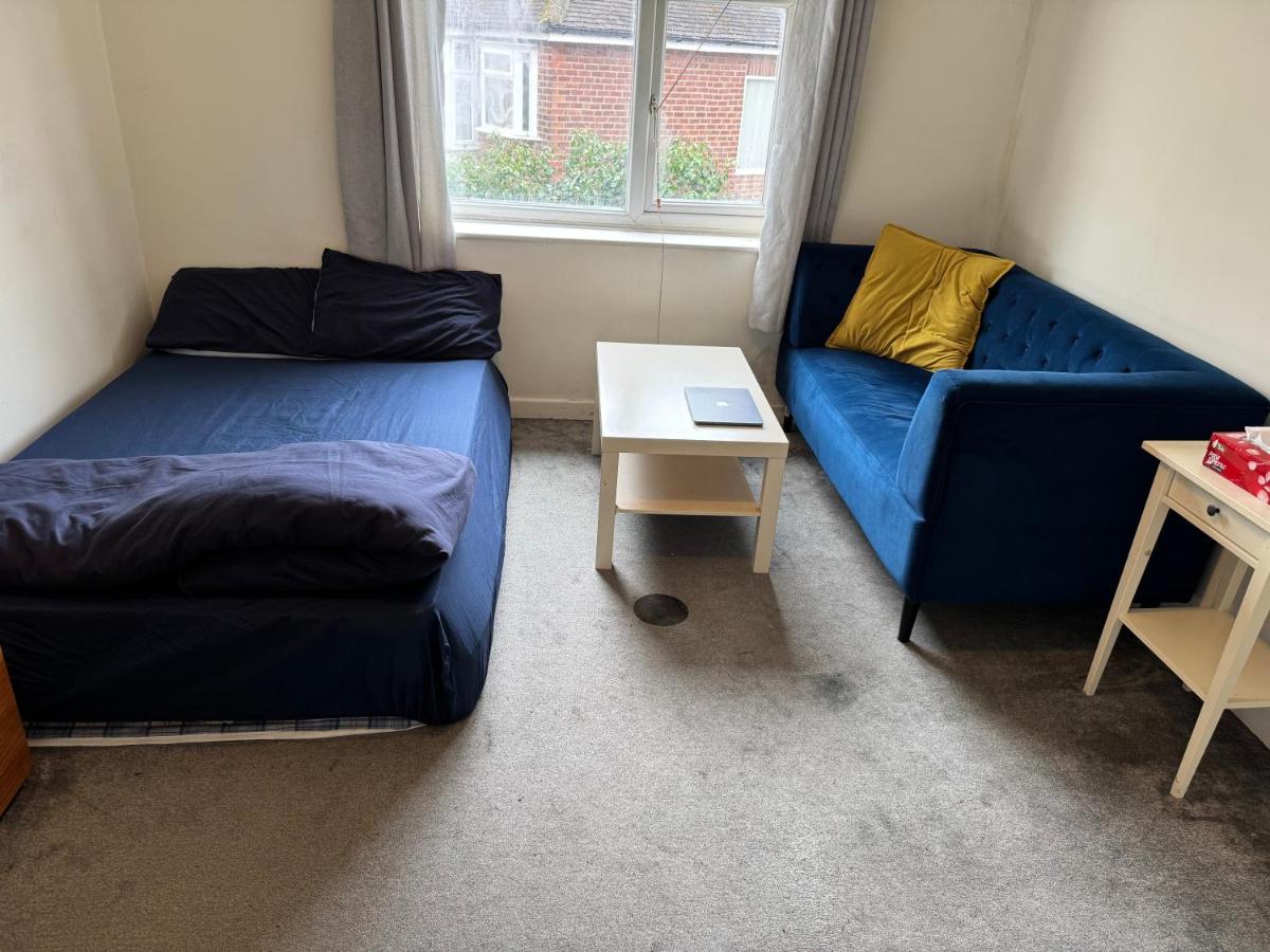 Private room in Coventry - B&B