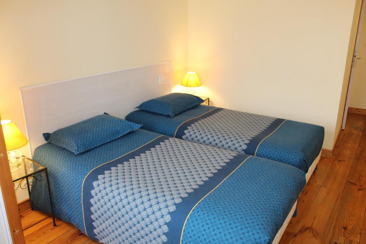 Twin Room with Private Bathroom
