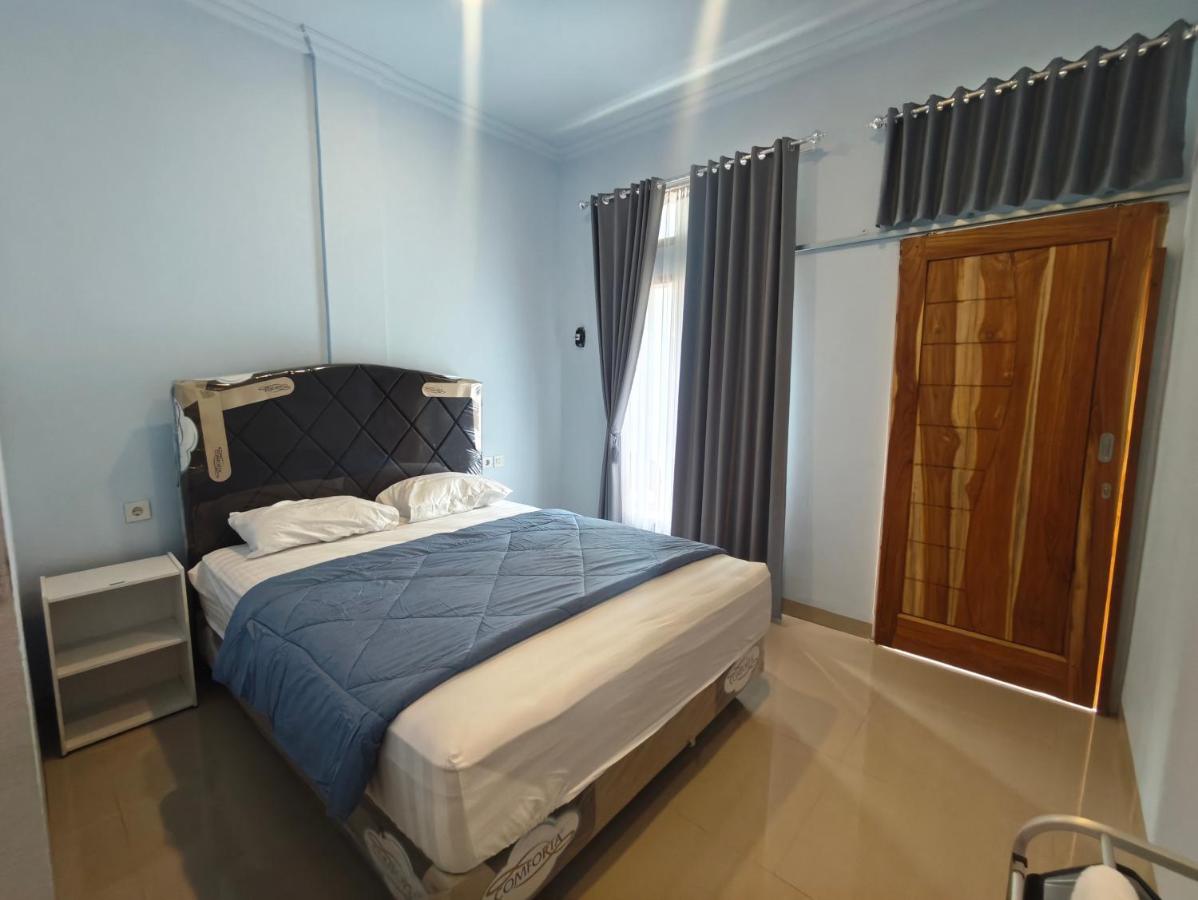 Cherry Homestay - B&B Katilampak