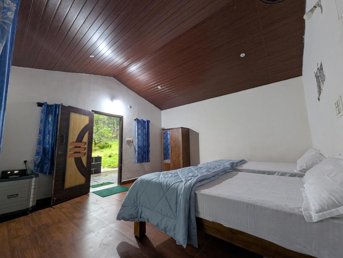 Camera Familiare con Balcone