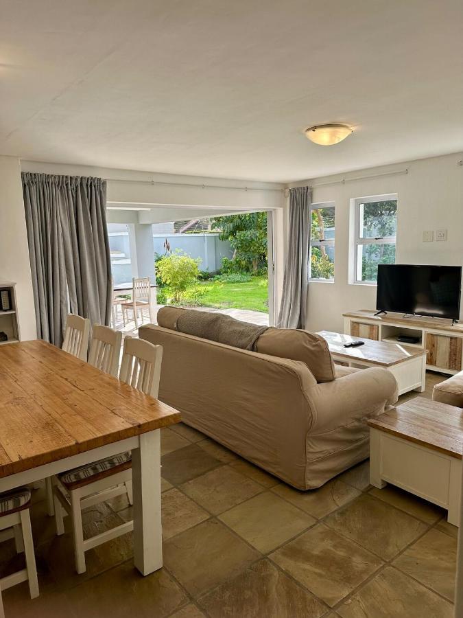 Myrtle 3 Bed House - B&B