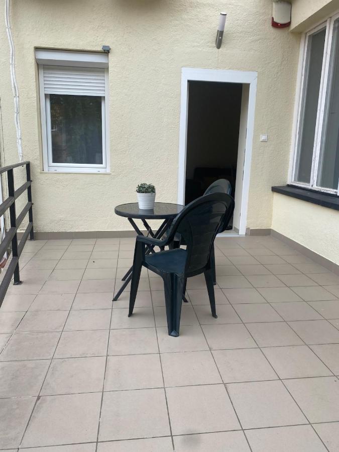 Lini Home - Ferienwohnung Szegedin