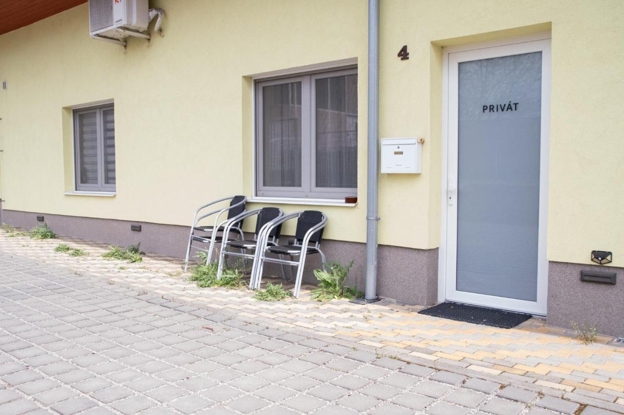 Apartmán Pasohlávky - rodinný komfort se dvěma ložnicemi a kuchyní - B&B