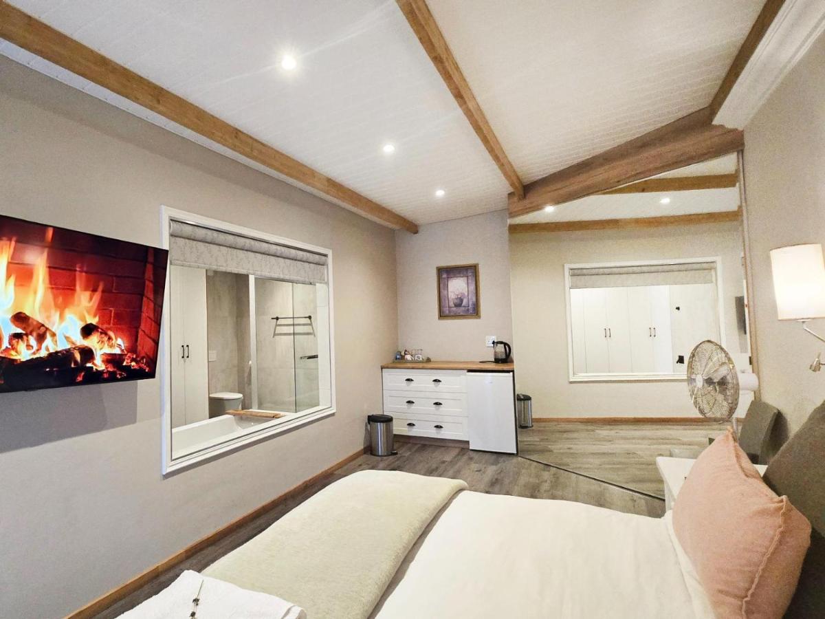 Luxury King Room