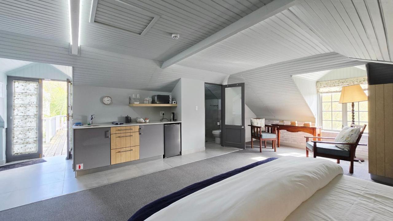 Deluxe Double Room with Shower