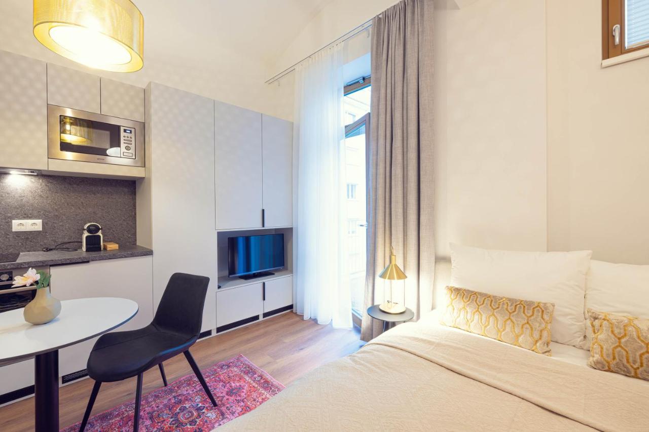 LeonArt Living 23 - B&B Graz