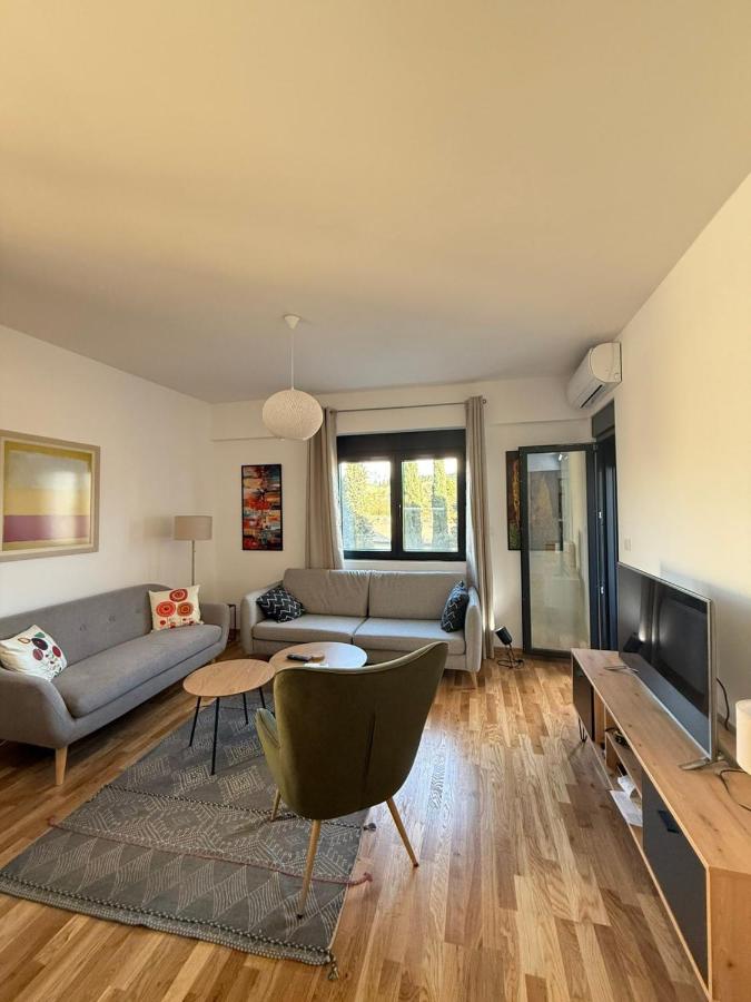 Cozy 2BR apt - Ferienwohnung Podgorica