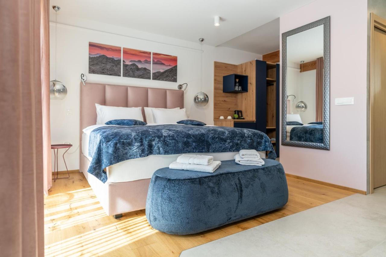 Deluxe Double Room with Bath