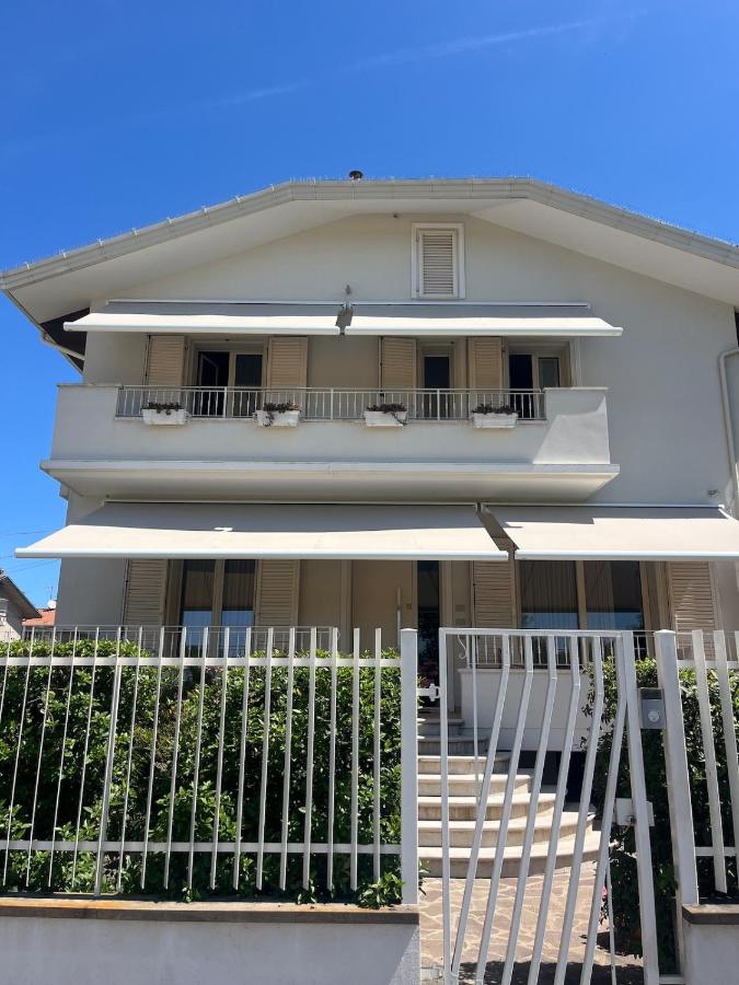 Spazioso Appartamento a 5 minuti dal Mare - B&B Riccione