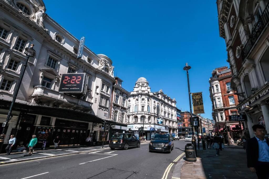 Piccadilly Wonderland Sleep 8 VRA - B&B Londra