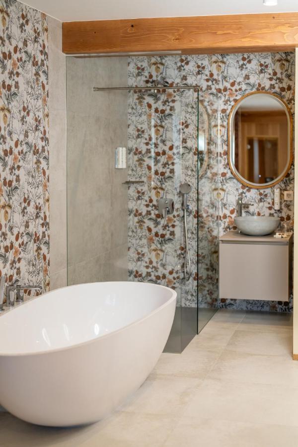 Deluxe Double Room with Bath