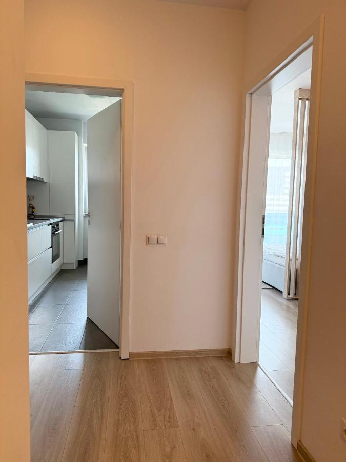Brașov View - Apartament modern cu balcon panoramic și lumină naturală cu vedere către oraș și munte - Chambres d'hôtes Braşov
