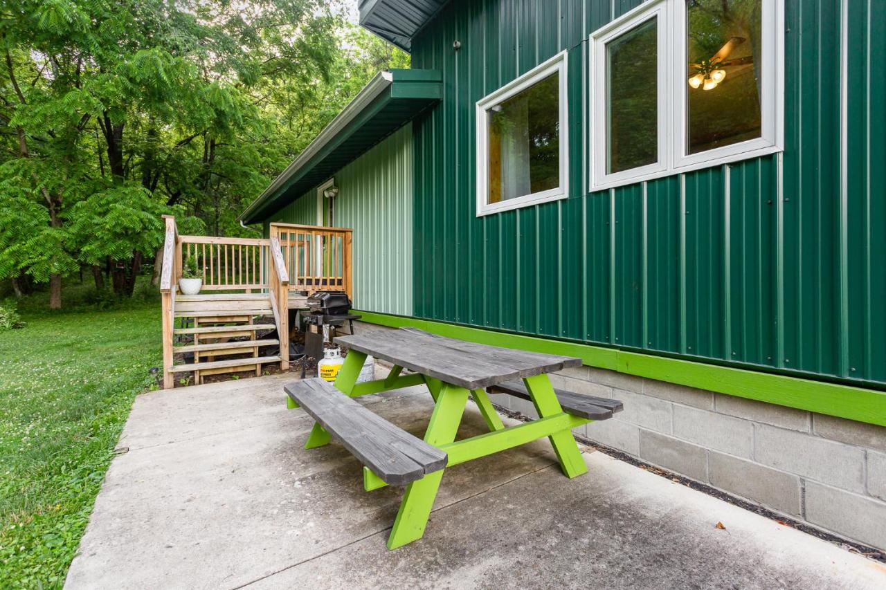 Frog Hollow at Hocking Vacations - B&B