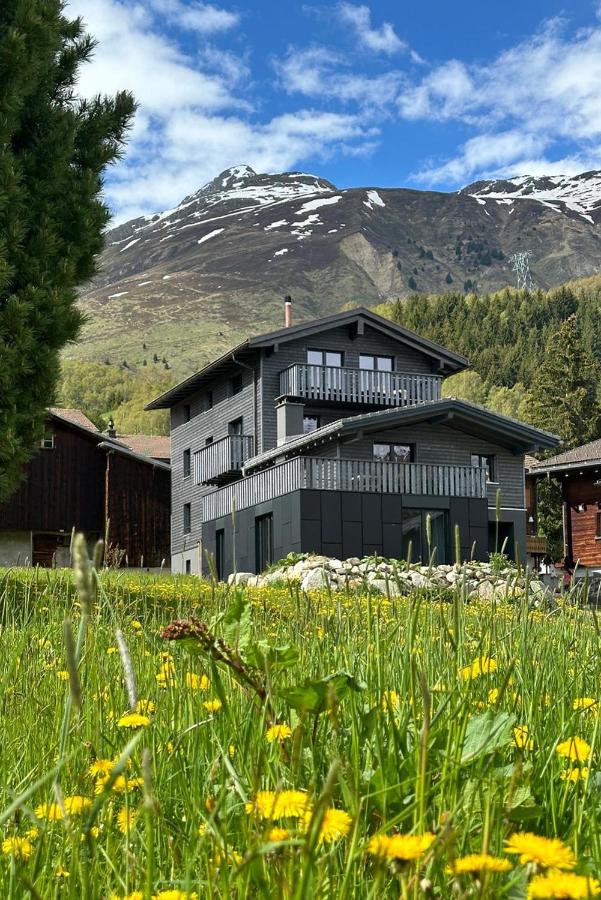 Casa Glisch - Chambres d’hôtes Sedrun
