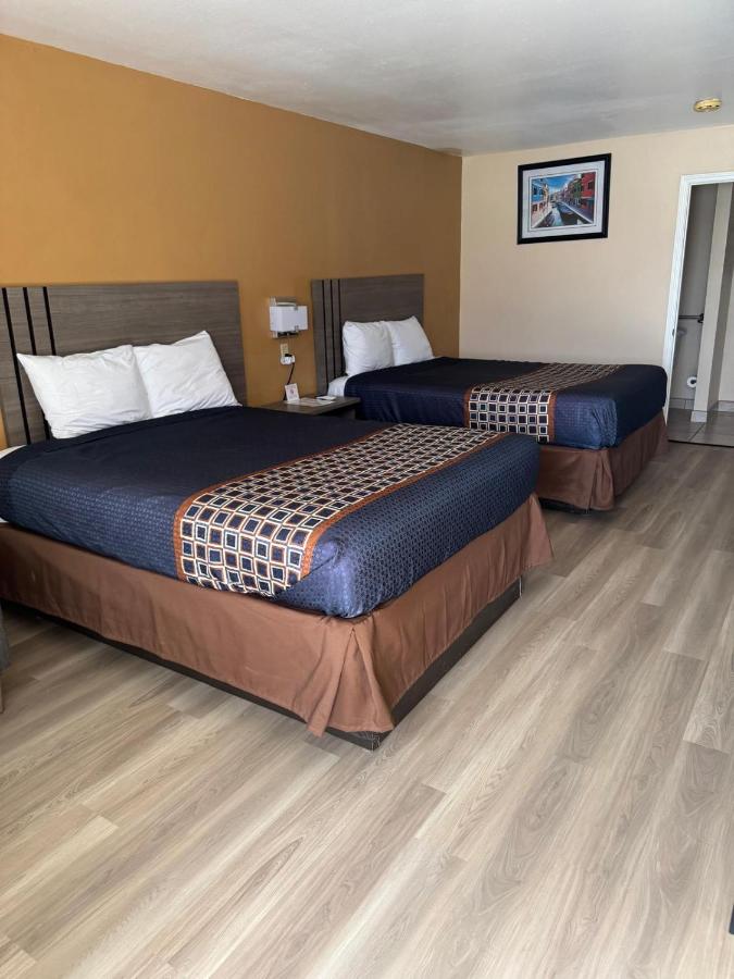 Queen Room with Two Queen Beds