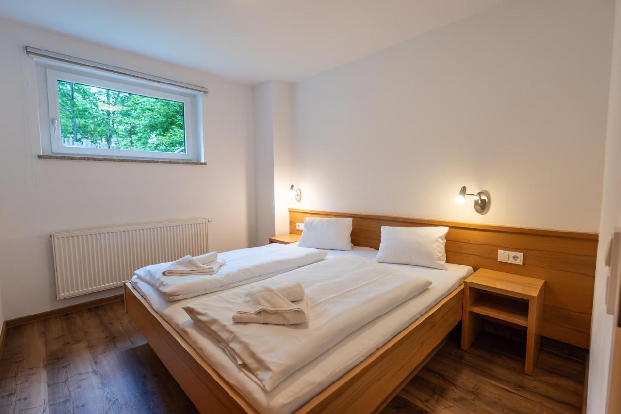Two-Bedroom Deluxe Apartment with Balcony