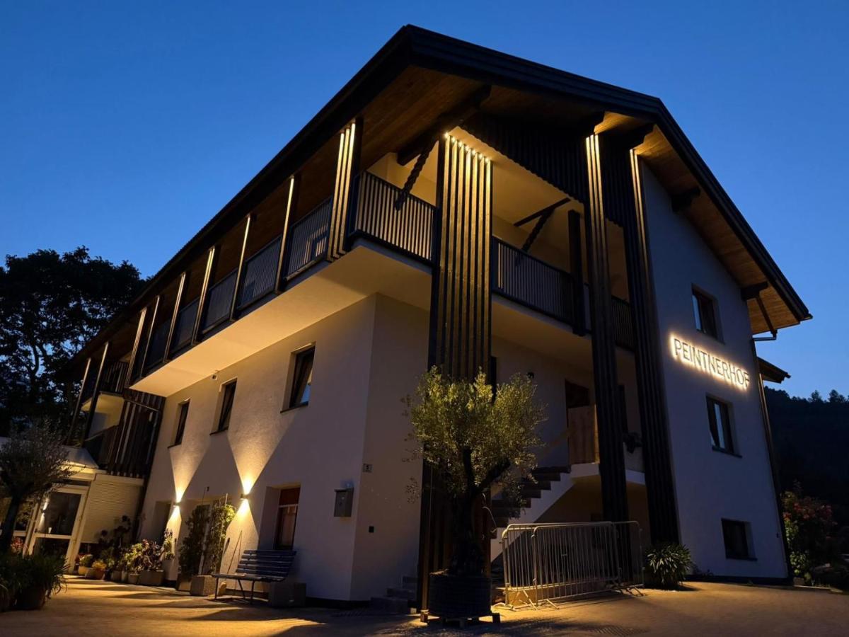 Peintnerhof Appartments & Zimmer - B&B Naz-Sciaves