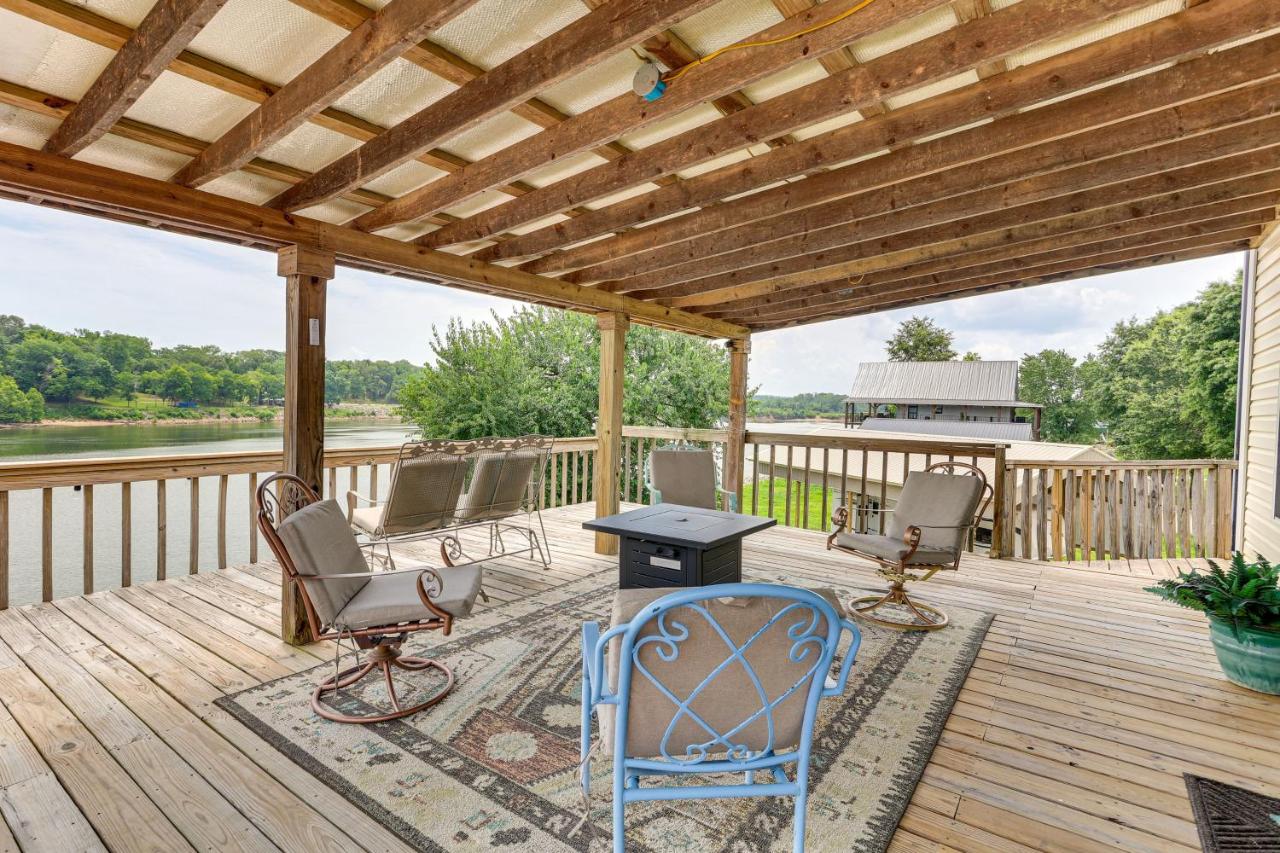 Tennessee River Retreat Multi-Level Deck and Views - Ferienwohnung Crump
