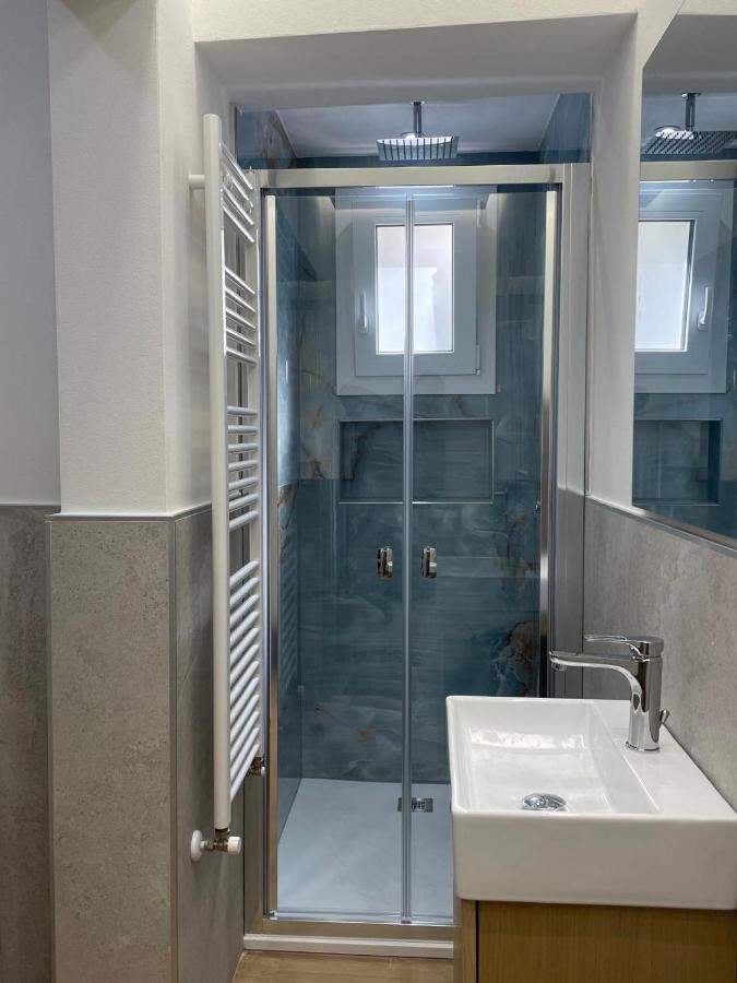 Sole Apartment Livorno - B&B