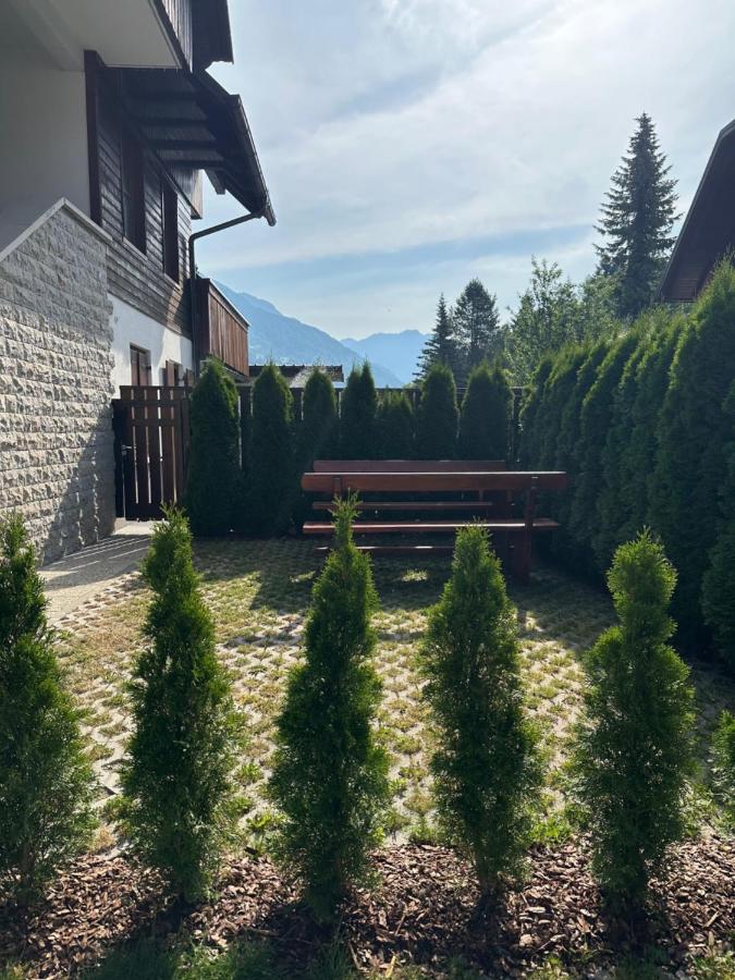 Pritlični apartma Hribovc z atrijem v bližini Golf Cluba - B&B