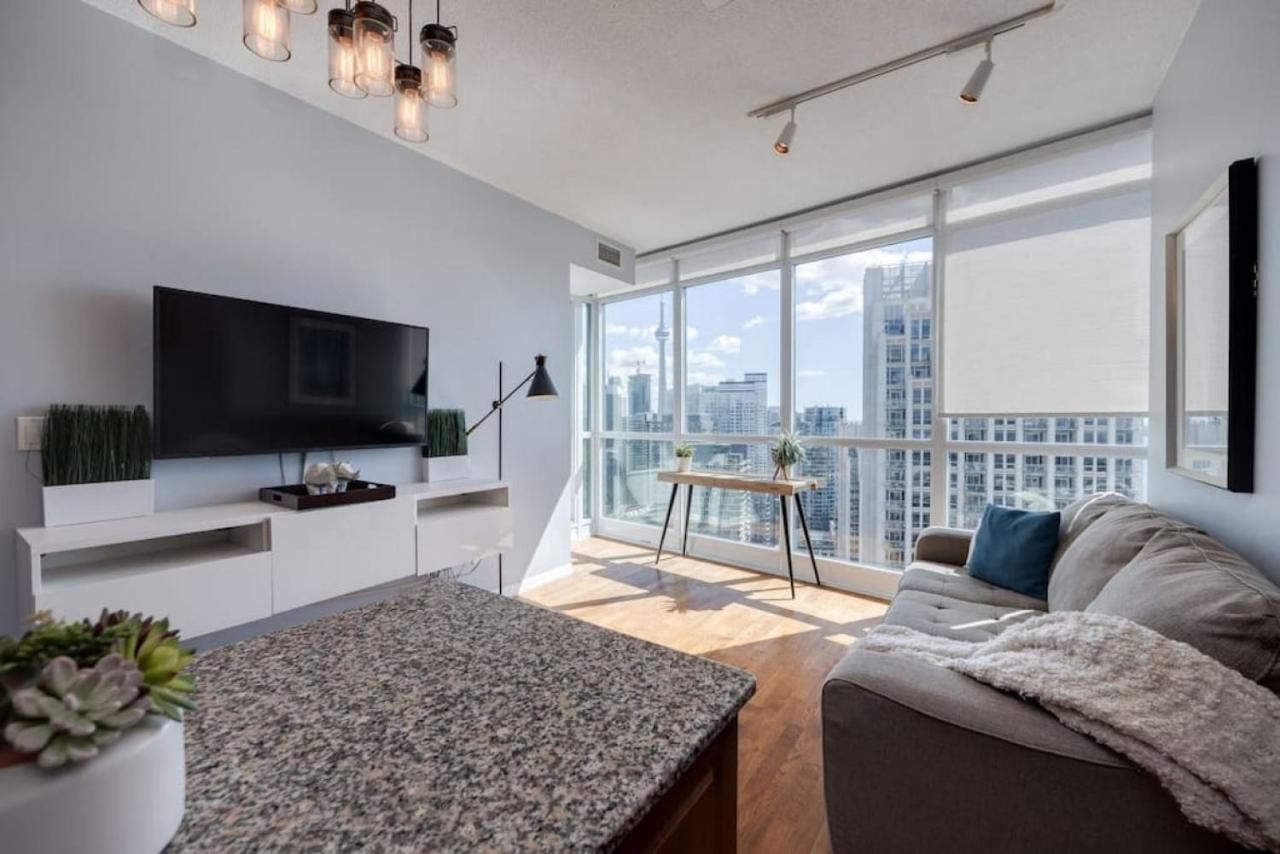 Ent District 3 Bedroom 2Bath Parking CN Tower - B&B Toronto