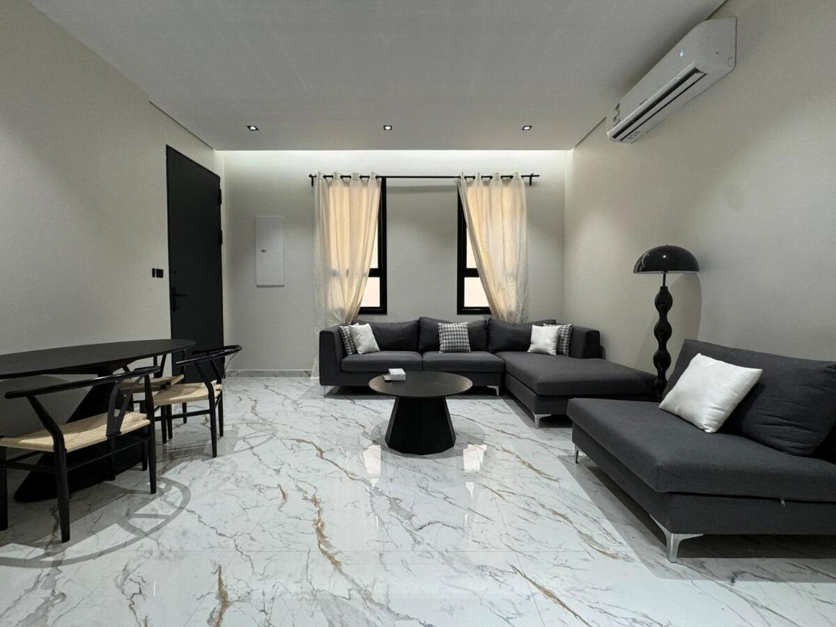 3-Bedroom Ground Floor Apartment - 2B - B&B Riyadh