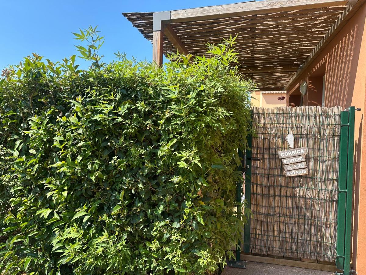 Mini Villa 4-6 pers. Les hameaux de Saint Cyprien - B&B Lecci