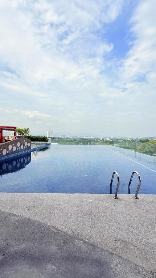 Minimalist Loft IV @DeCentrum (Wifi/Netflix) - B&B Kajang