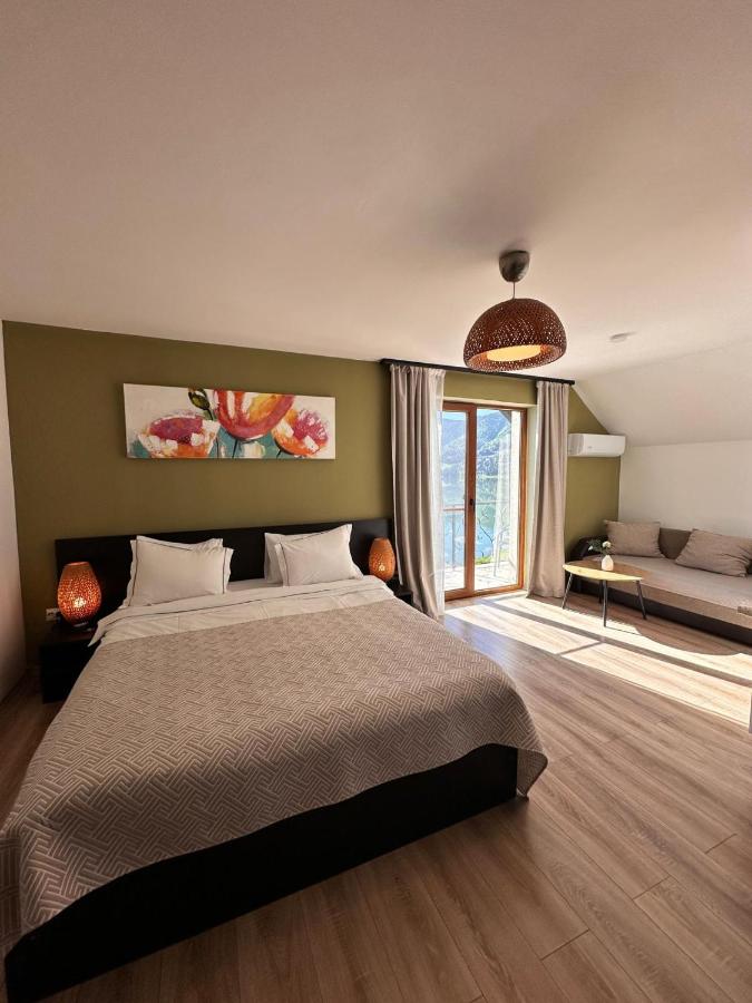 Double Room with Lake View