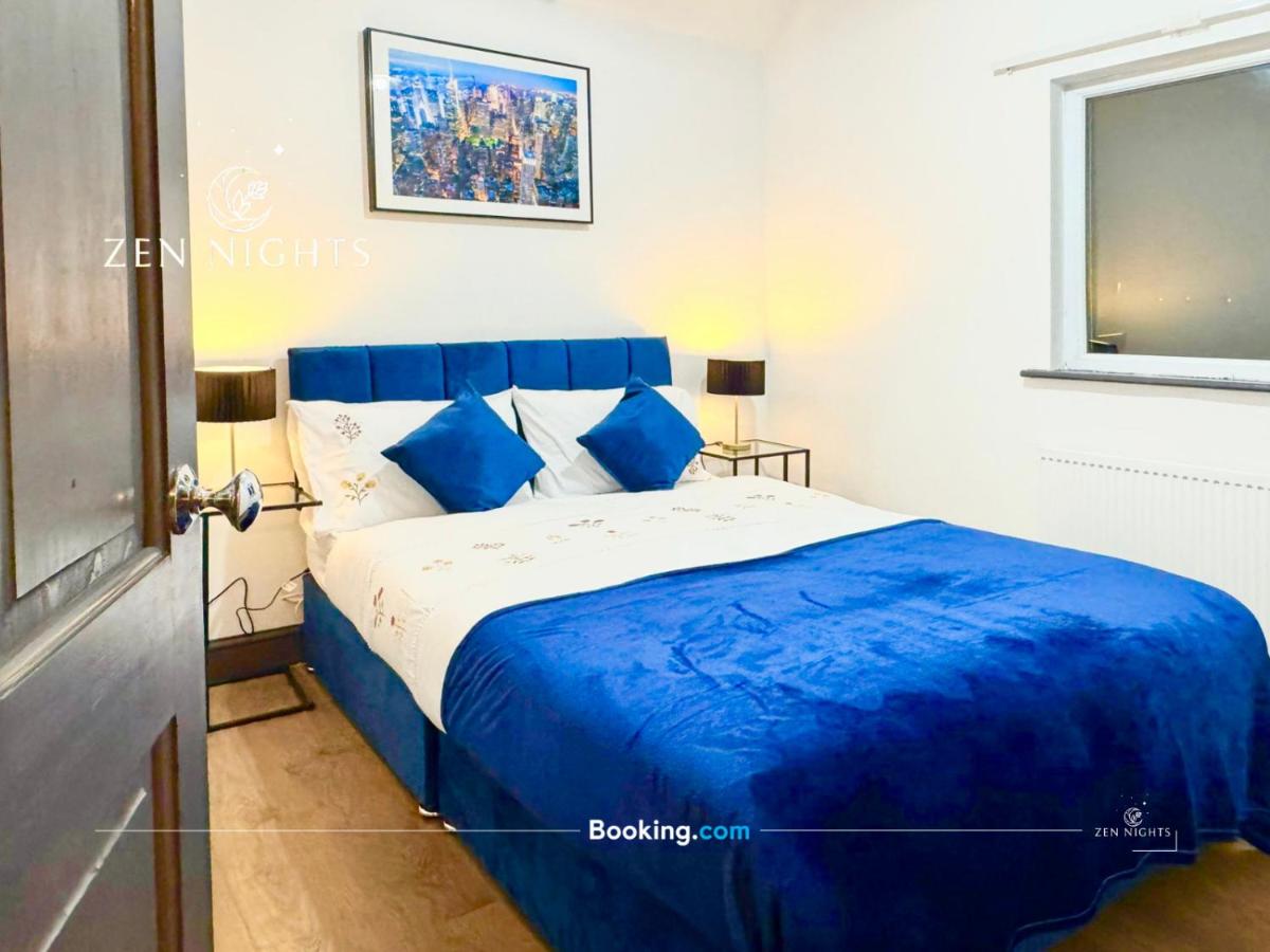 Sleeps 8 l 3 Bedroom l Last-minute Specials l New Property l Elegant House near City Center Sleeps 6 with Free Parking l By Zen Nights Short Lets & Serviced Accommodations - B&B Leicester