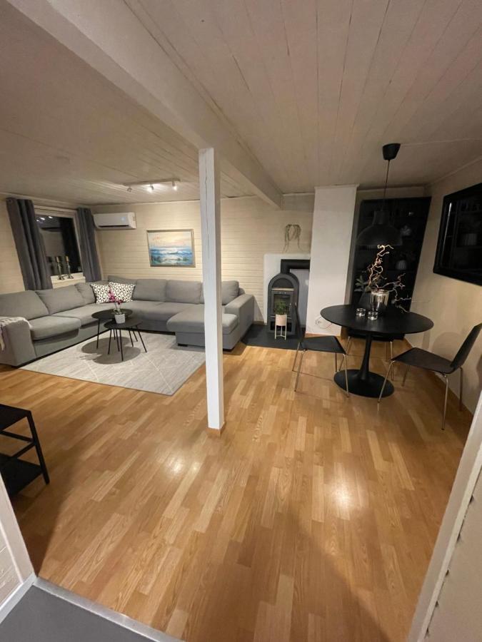 Tananger Havn - Bed and Breakfast Sola