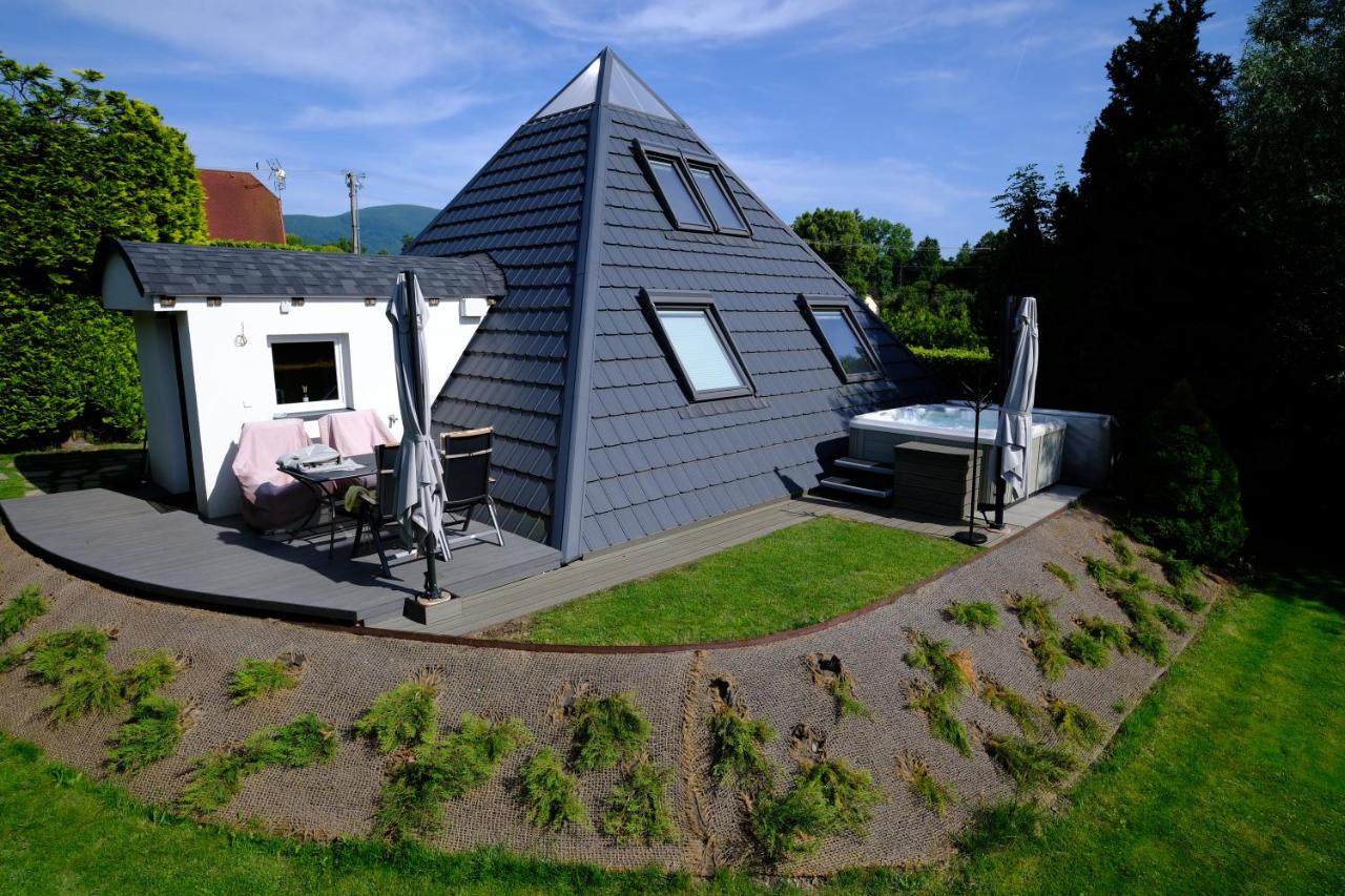 Pyramida pod Lysou s vířivkou - B&B