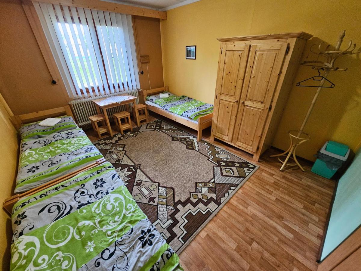Dreibettzimmer