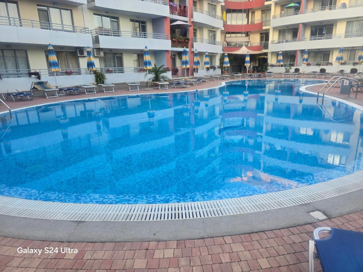 Apartment in Central Plaza - Bed and Breakfast Slanchev Bryag