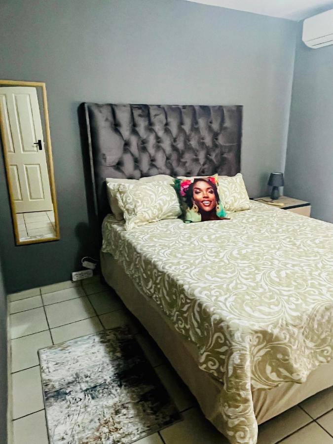 2 Spacious bedroom apartment - B&B Lephalale