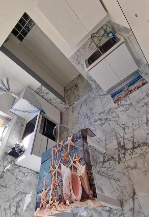 K&A Luxury Apartment x 4 - Chambres d’hôtes Anzio