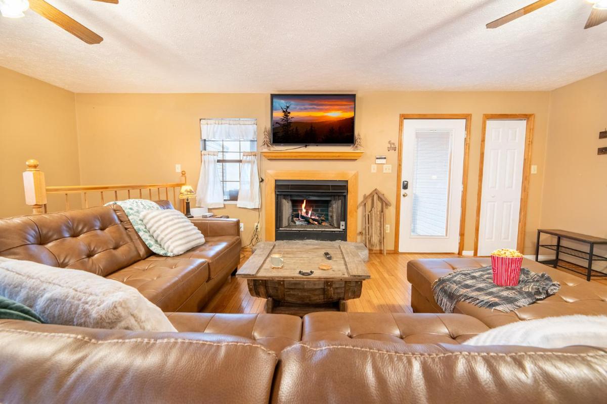 Laurel Mountain Lodge By Avada Properties - Bed and Breakfast Sevierville